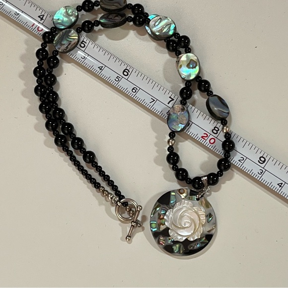 Vintage 1990 Y2K Retro Deco MOP Black Onyx 18kGP toggle clasp Hawaiian Necklace - Picture 12 of 17